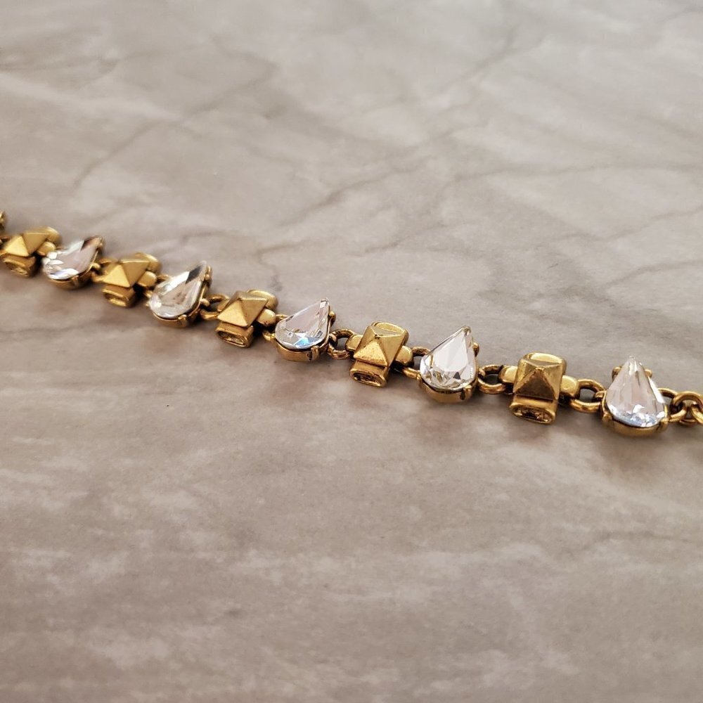 ✨ J.Crew Rhinestone Crystal Pyramid Distressed Antique Teardrop Bracelet ✨ - Picture 8 of 16